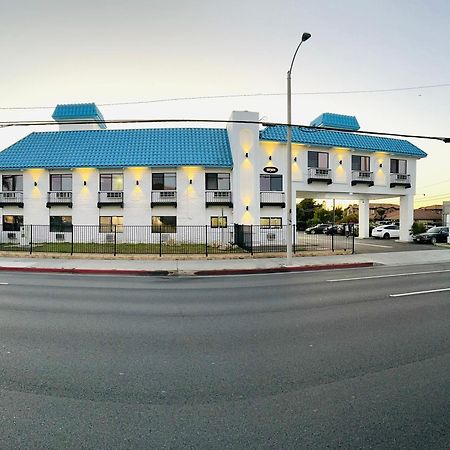 Casa Playa Inn & Suites Stanton Anaheim Area ภายนอก รูปภาพ